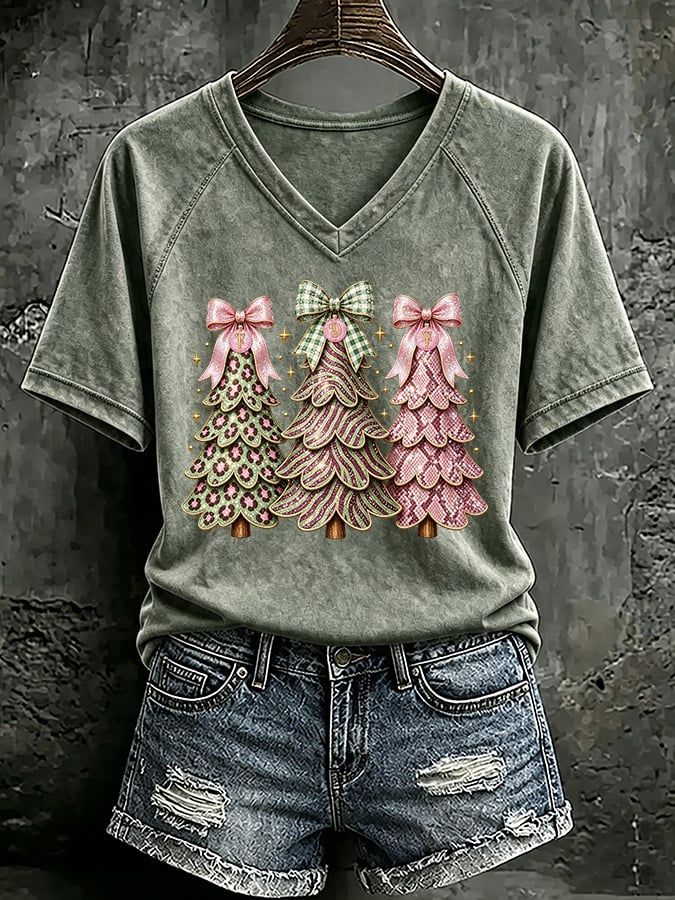 V Neck Retro FDT Pink Christmas Tree With Leopard Print T-Shirt