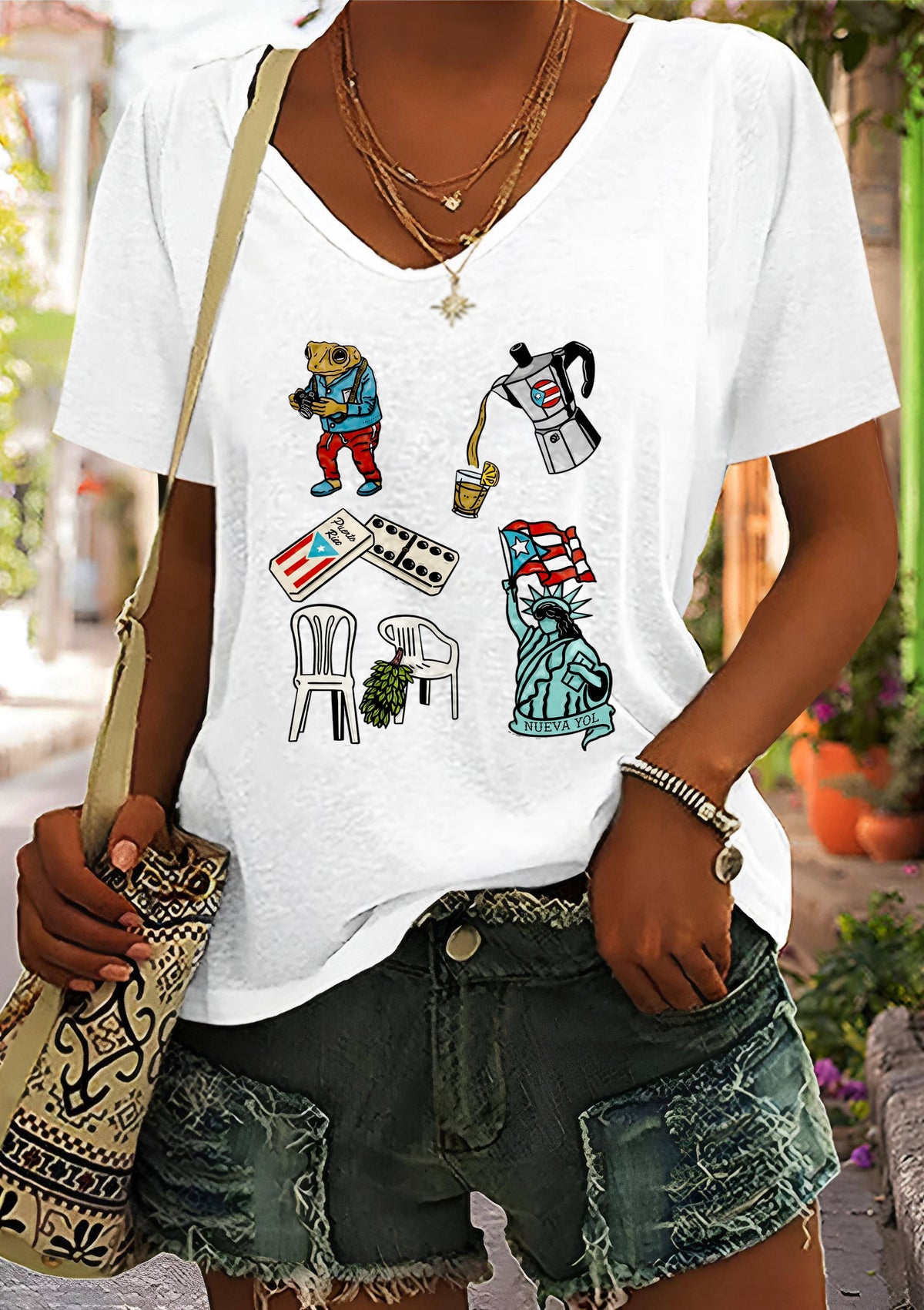 Women's Rain Frog Coffee Cup White Chair Print T-Shirt