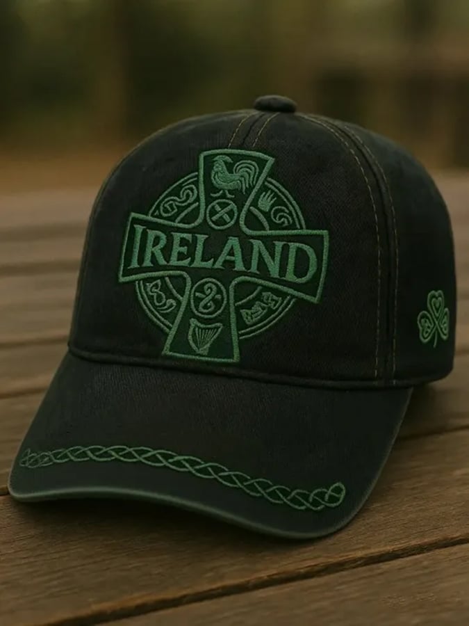 Retro St. Patrick's Day Shamrock Faith Print Baseball Cap