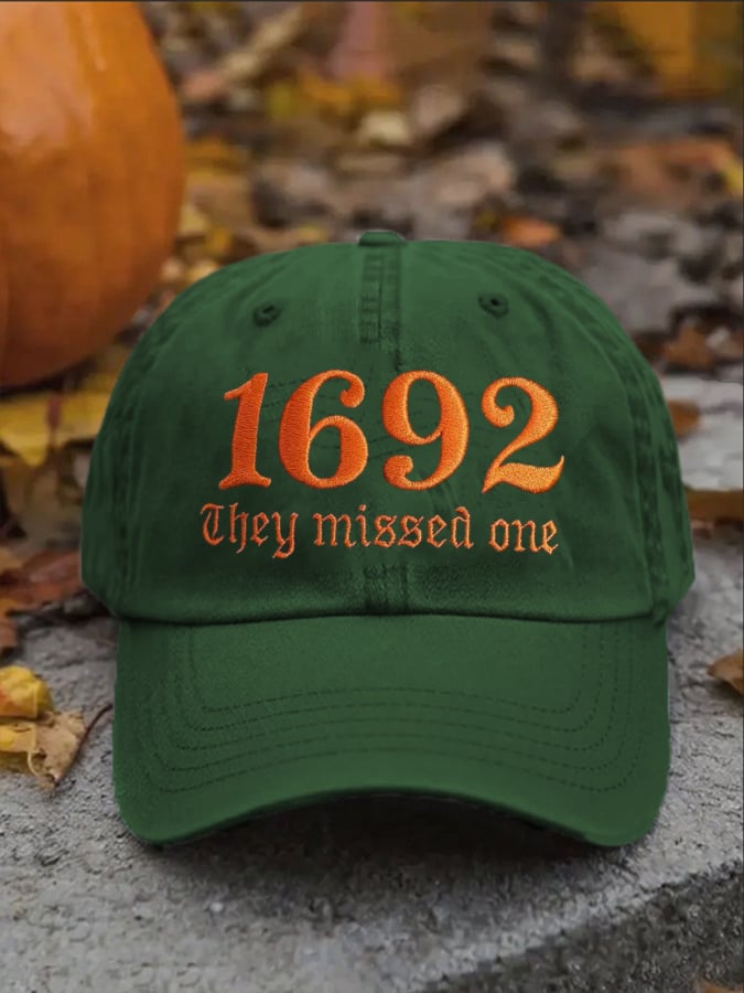 Western 1692 Print Hat