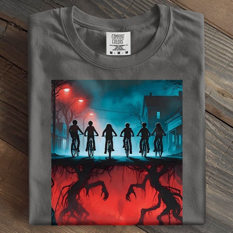 Welcome to the Upside Down 80s Horror Art Print Casual T-Shirt