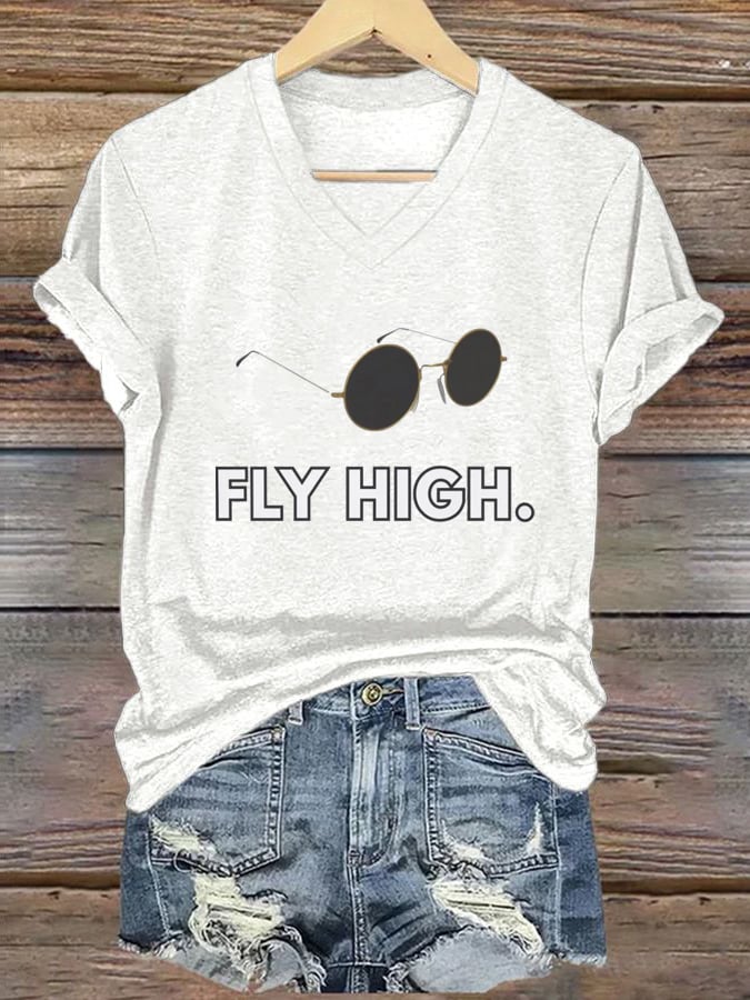 Women's "Hot Singer" Printed V-Neck T-Shirt