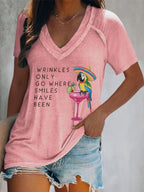 V-Neck Retro Wrinkles Only Go Where Smiles Have Been Print T-Shirt