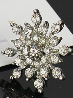 Zircon Earrings With Drop Oil And Diamonds
