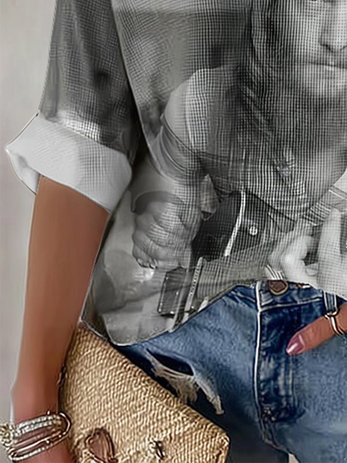 V-Neck Retro Steve Print T-Shirt