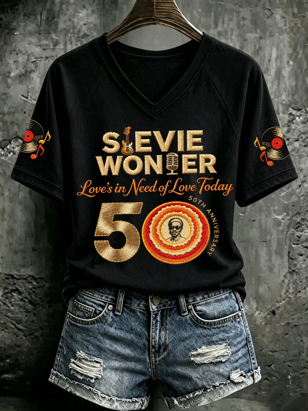 Women's Tour Graphic Top