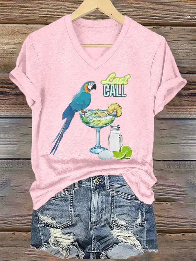 Women's Retro Parrot Margarita Print T-Shirt