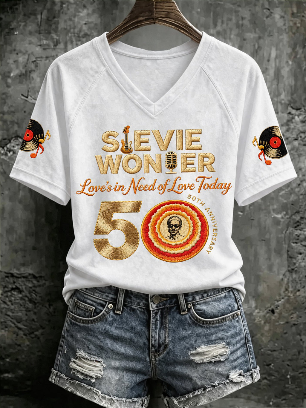 Women's Tour Graphic Top