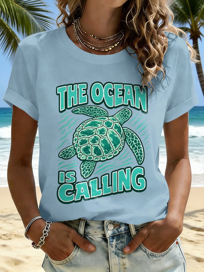Retro Vacation Sea Turtle The Ocean Is Calling Print T-Shirt